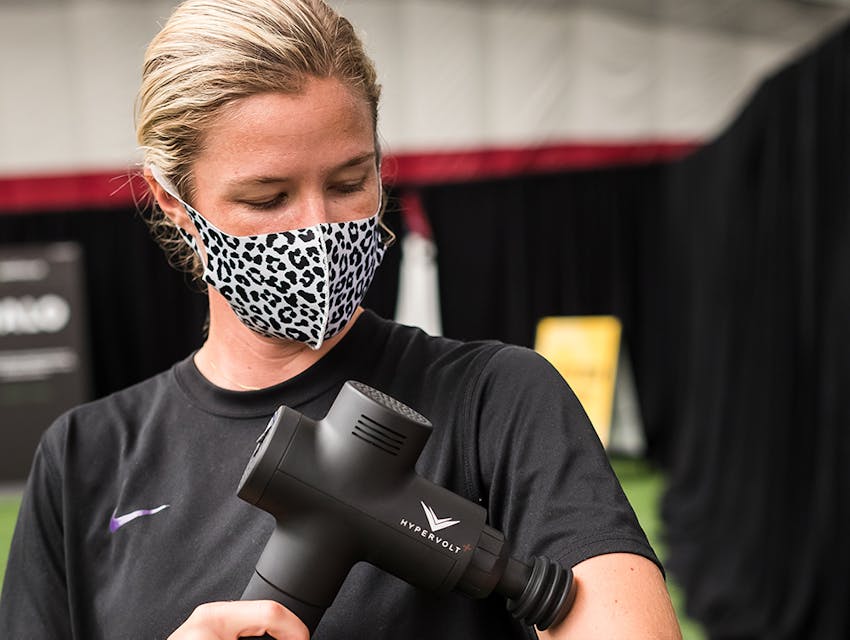 Victoria Hayward uses the Hyperice Hypervolt.